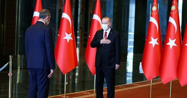 baskan-recep-tayyip-erdogan-30-agustos-zafer-bayrami-dolayisiyla-tebrikleri-kabul-etti-1598784102977.jpg Başkan Recep Tayyip Erdoğan 30 Ağustos Zafer Bayramı dolayısıyla tebrikleri kabul etti-2