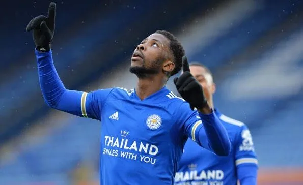 fenerbahce-kadin-futbol-takimindan-abdli-kaleci-anne-elizabeth-bailey-colombo-hamlesi-1689805326011.jpeg Fenerbahçe Kadın Futbol Takımı'ndan ABD'li kaleci Anne Elizabeth Bailey Colombo hamlesi!-9