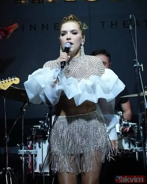 Demet Akalın’ı takipçileri tanıyamadı! Gören şaşkına döndü: “İlk fotoğraftaki kim?” - 4