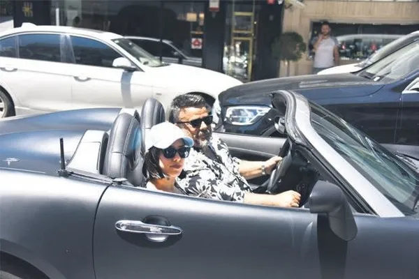 mezuniyet-turu-bulent-serttas-kizi-miray-ile-bebekte-1625165219750.jpeg Mezuniyet turu! Bülent Serttaş kızı Miray ile Bebek'te-1