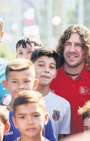 Futbolun efsanesi Puyol’dan TAKVİM'e özel, yetenek ve terbiye konulu açıklamalar