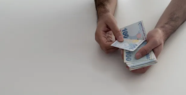 kenarda-kosede-220000-tlsi-olanlar-mujde-zengin-oldunuz-banka-parasi-olan-sevincten-dort-kose-olacak-32-gunluk-1687161674422.jpg Kenarda köşede 220.000 TL'si olanlar müjde voleyi vurdunuz! Banka parası olan sevinçten dört köşe oluyor! 32 günlük net kazancı...-3
