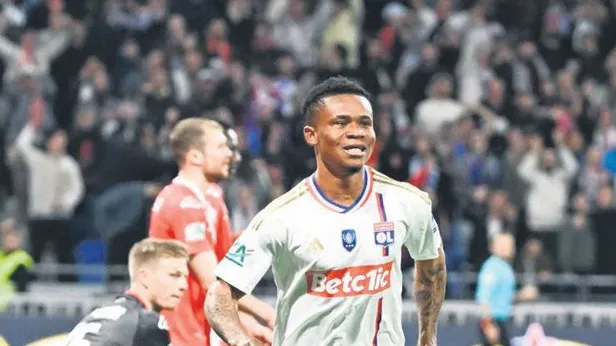 Trabzonspor Gift Orban’ı transfer etmek için büyük uğraş veriyor