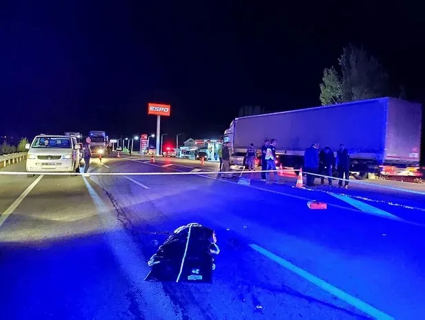 Erzincan'da kahreden kaza! Karı kocayı buluşma anında ölüm ayırdı-1