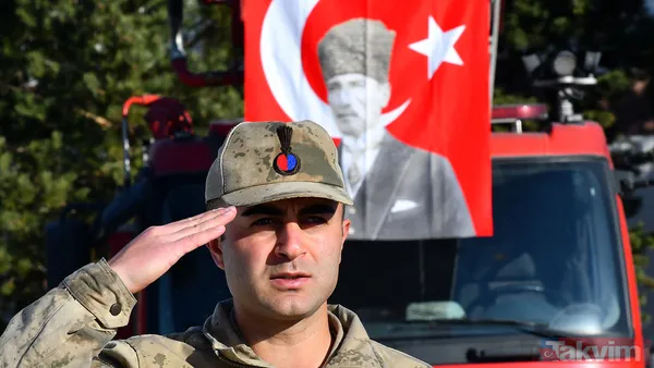 Saat 09.05'te hayat durdu! 81 ilde Atatürk'e saygı duruşu... - 22