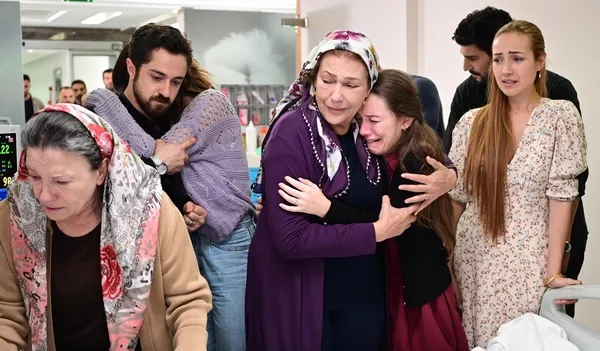 ben-bu-cihana-sigmazamin-44-bolumunden-ipuclari-yeni-bolum-nefes-kesecek-aileyi-derinden-sarsan-gelismeler-1699348308488.jpg Ben Bu Cihana Sığmazam’ın 44. bölümünden ipuçları! Yeni bölüm nefes kesecek: Aileyi derinden sarsan gelişmeler!-6