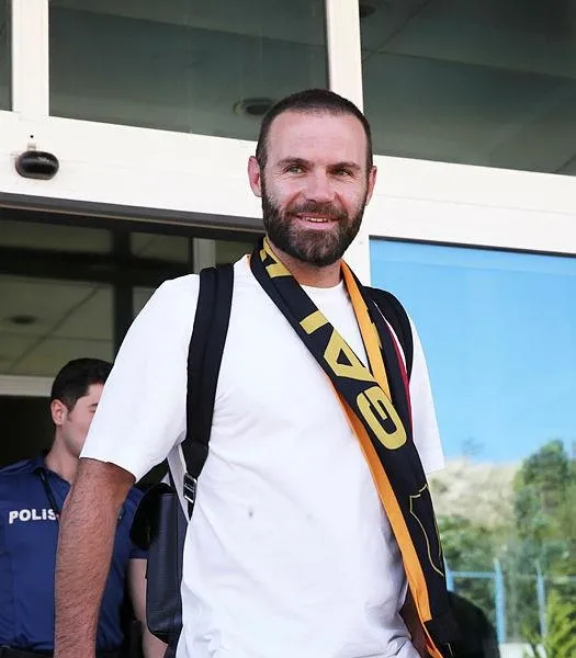 los-galacticos-galatasarayin-muthis-transfer-operasyonu-gundemi-sarsti-icardi-mata-yusuf-demir-rashica-ve-ross-1662679092068.jpeg Los 'Gala'cticos! Galatasaray'ın müthiş transfer operasyonu gündemi sarstı: Icardi, Mata, Yusuf Demir, Rashica ve Ross...-2