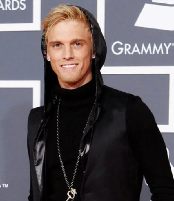 Ünlü şarkıcıdan kan donduran haber! Evindeki küvette cesedi bulundu! Çoklu kişilik bozukluğu, manik depresyon, anksiyete ve şizofreni...-7