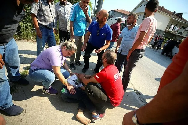 Son dakika: Düzce'de korkunç kaza kamerada: 5 yaşındaki çocuk öldü, sürücü korkup kaçtı-3