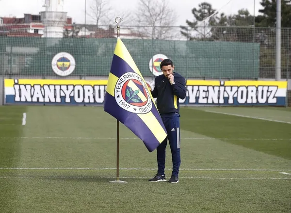 Fenerbahçeli İrfan Can Kahveci basın toplantısında konuştu: Herkes Fenerli olduğumu bilir-3