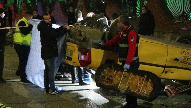 Şanlıurfa'da feci trafik kazası: 1 kişi yaşamını yitirdi, 6 kişi yaralandı-3