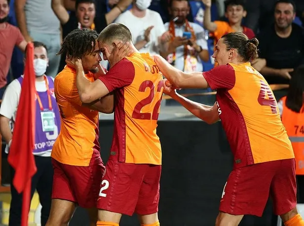 galatasaray-st-johnstone-ile-yenisemedi-galatasaray-1-1-st-johnstone-mac-sonucu-1628195087155.jpeg