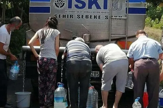 Günlerdir musluklarından su akmayan vatandaşlar CHP'li İBB'ye isyan etti