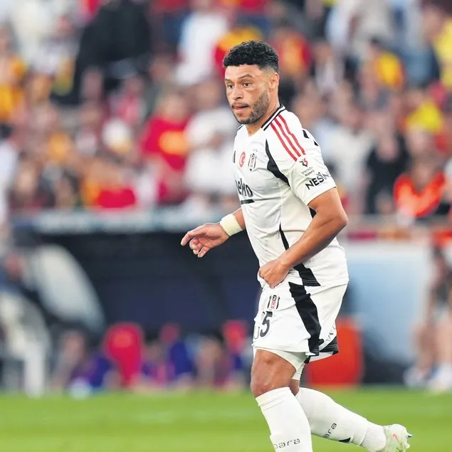 Chamberlain görüşme odasına