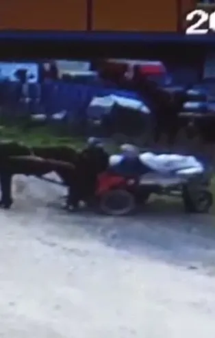 At arabasıyla 4 ton demir çaldılar