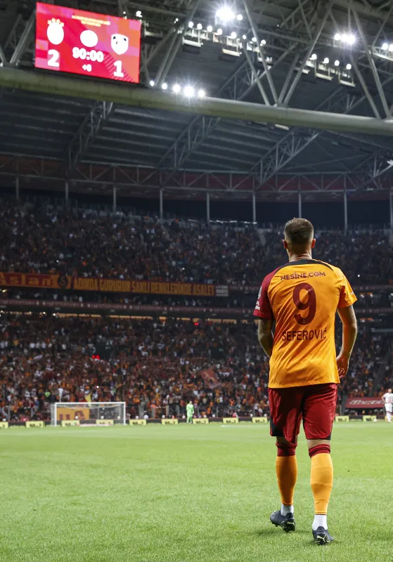seferovic-isyani-galatasarayin-isvicreli-golcusu-oynatilmadigi-icin-problem-cikariyor-1663457394361.jpg