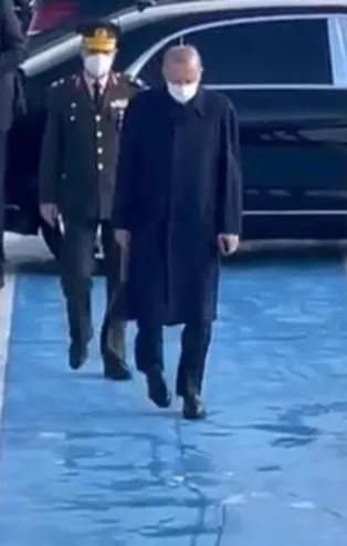 Başkan Erdoğan'ın sağlığı üzerinden yapılan çirkin paylaşımlara anlamlı yanıt: "Dosta güven, düşmana korku…"