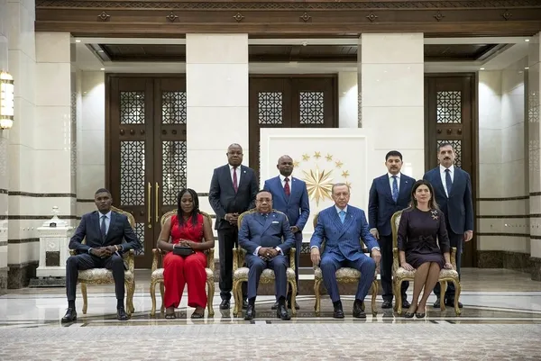 baskan-erdogandan-kulliyede-onemli-kabuller-1666714055707.jpeg Başkan Erdoğan'dan Külliye'de önemli kabuller-6