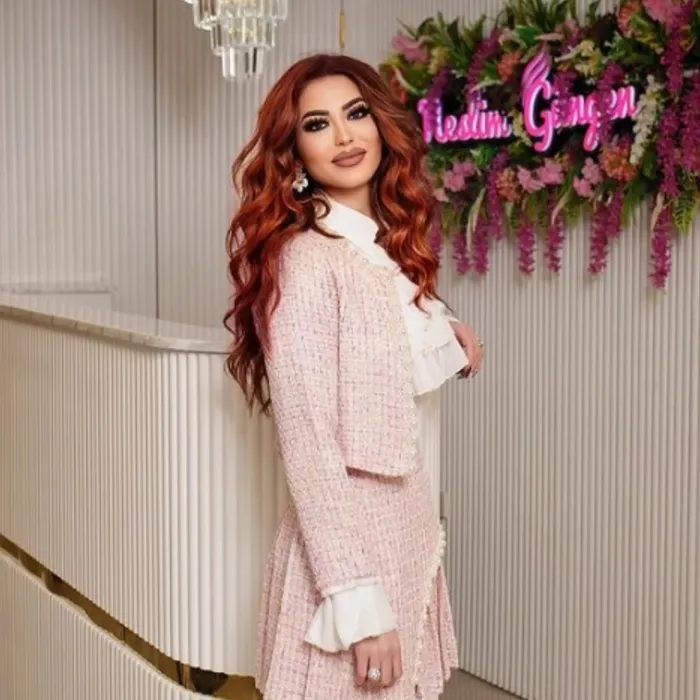 neslim-gungen-kimdir-tutuklandi-mi-fenomen-neslim-gungen-kac-yasinda-nereli-evli-mi-mal-varligina-el-konuldu-1701787833038.jpeg Fenomen Neslim Güngen kaç yaşında, nereli, evli mi? Neslim Güngen kimdir, tutuklandı mı? Mal varlığına el konuldu-2