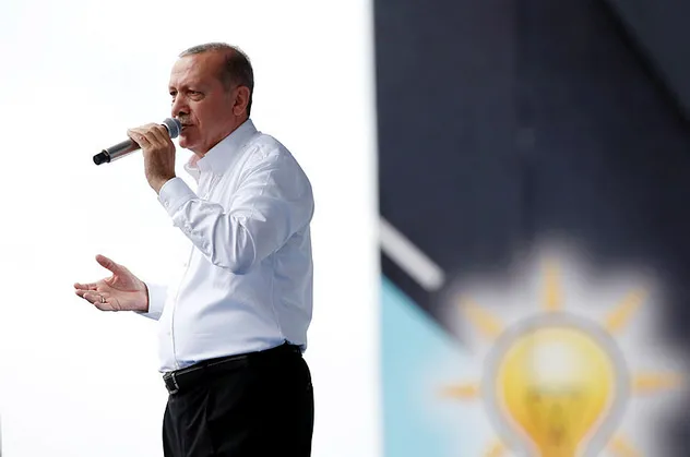 Erdoğan'dan İnce'nin erotik şiir kitabı hakkında sert sözler