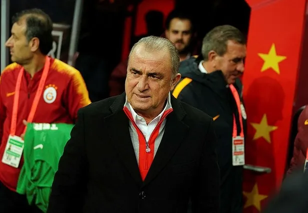 Galatasaray Teknik Direktörü Fatih Terim'den şampiyonluk mesajı: En yukarıyı istiyoruz-1