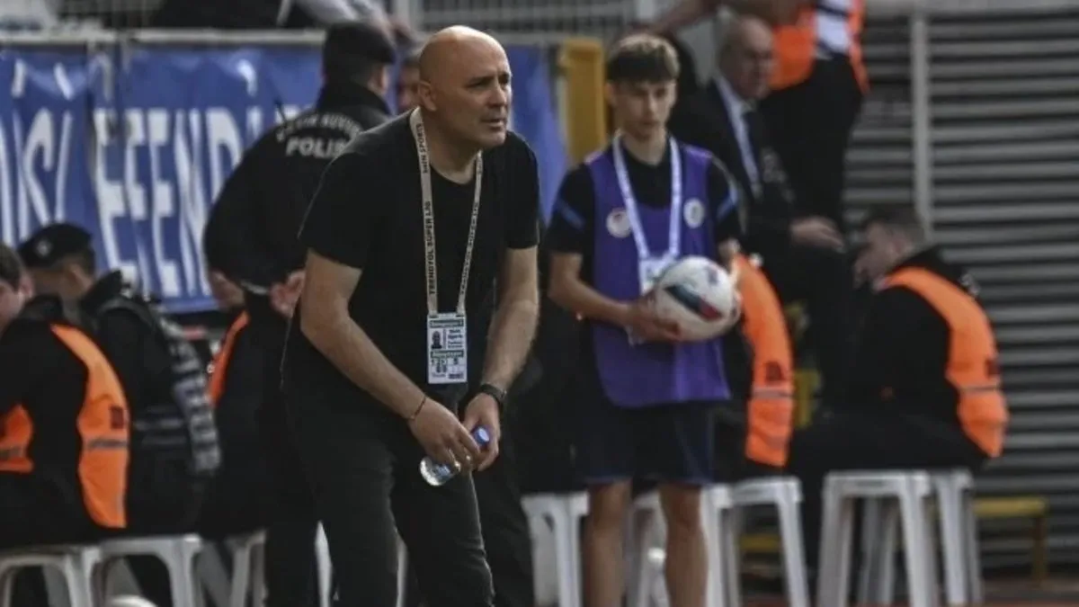 Sami Uğurlu Alanyaspor'dan Ayrıldı! Teknik Direktörün Yolları Ayrıldı