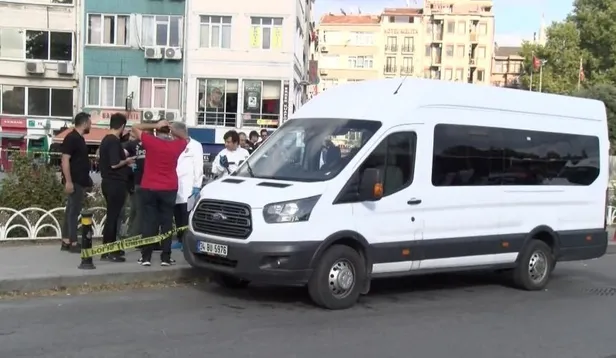 fatihte-gorev-bitiminde-silahini-doldur-bosalt-yapan-polis-meslektasini-basindan-vurdu-1662476948088.jpg Fatih'te görev bitiminde silahını doldur boşalt yapan polis, meslektaşını başından vurdu-1