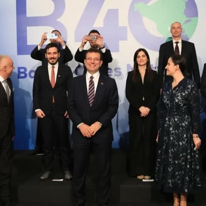 CHPli İBB Başkanı Ekrem İmamoğlu yine Yunanistanda!