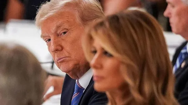 abdli-sapik-milyarder-jeffrey-epstein-olayinda-flas-trump-ayrintisi-abdyi-karistiran-iddia-1594195464420.jpg ABD'li sapık milyarder Jeffrey Epstein olayında flaş Trump ayrıntısı! ABD'yi karıştıran iddia-2