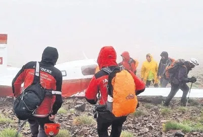 Yolcu: Alçaktan gidiyoruz yüksel Pilot: Mesele yok geçeriz