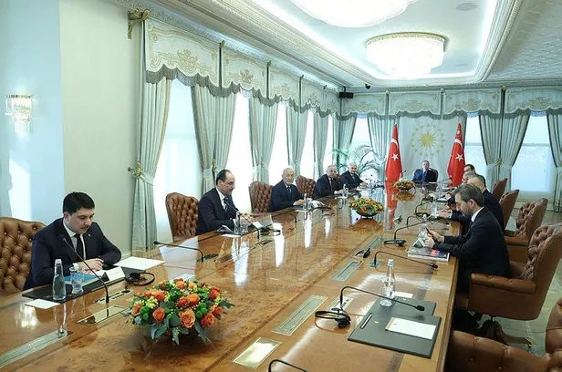 koronavirusu-atlatan-baskan-erdogandan-onemli-aciklama-vatandasimizi-enflasyona-ezdirmeyecegiz-1644614395455.jpeg Koronavirüsü atlatan Başkan Erdoğan'dan Cuma namazı sonrası önemli açıklama: Vatandaşımızı enflasyona ezdirmeyeceğiz-7