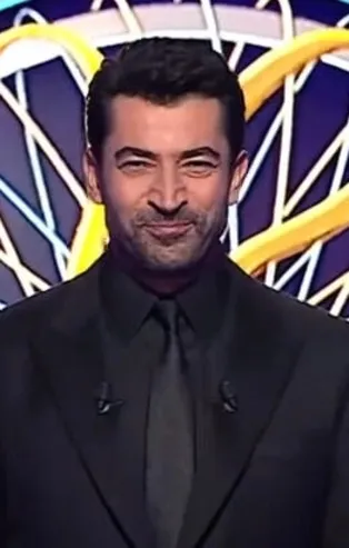 Beklenmedik Yolculuk ve Beş Ordunun Savaşı hangi film serisinin bölümleridir?