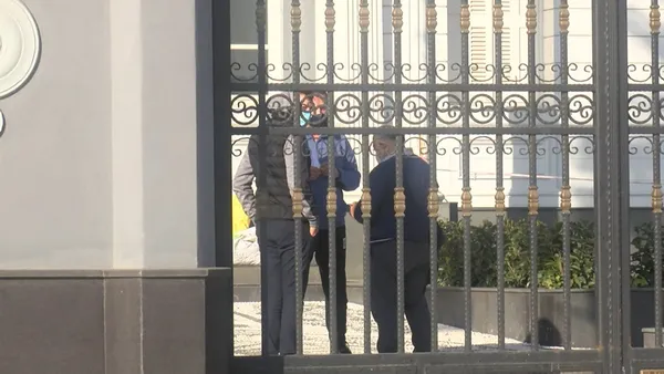 son-dakika-istanbuldaki-rus-konsoloslugunda-sir-olum-isci-olu-bulundu-1610111524458.jpg SON DAKİKA: İstanbul'daki Rus Konsolosluğu'nda sır ölüm! İşçi ölü bulundu-5