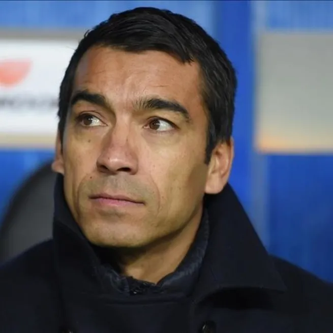 Bronckhorst’tan Rangers’a tebrik