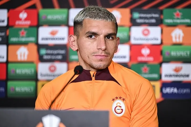galatasarayda-zaha-gelismesi-antrenmanda-yer-almadi-1707926431803.jpeg Torreira Muslera hakkında konuştu