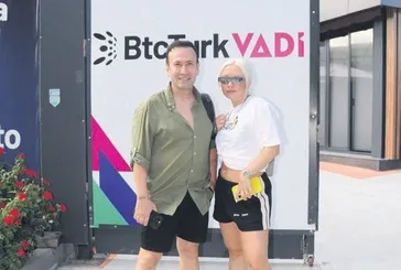 Ece Seçkin sahne öncesi heyecanını Ayazağa’da attı