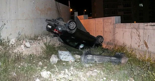 Korkulukları aştı ters döndü! İzmir’de feci kaza