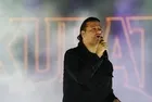 Görünce tanımakta zorlanacaksınız! Harbiye konserinde baştan aşağı yenilenen Kubat'ın 20 kilo verdiren gizli formülü!