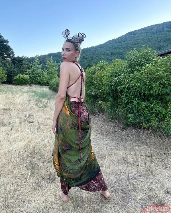 Şebnem Dönmez'in Sevgilisinin Mehmet Yaygın Olduğu Ortaya Çıktı. Ünlü Çiftin Pozuna İse Tebrik Mesajları Yağdı.