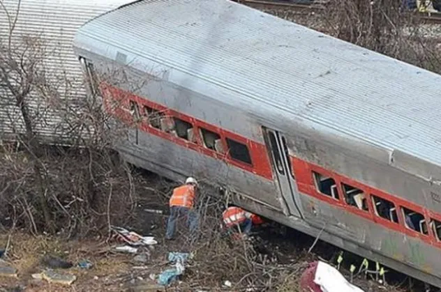 Son dakika: Bangladeş'te tren kazası: Çok sayıda ölü var