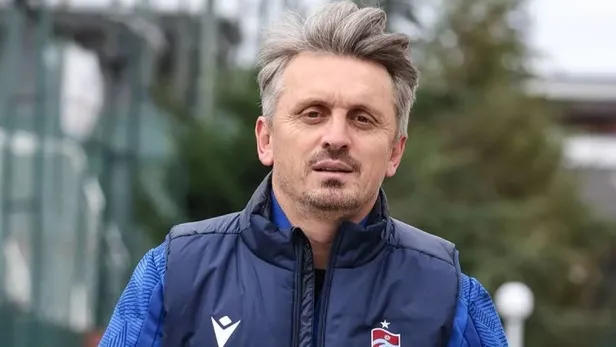 orhan-ak-kimdir-kac-yasinda-nereli-trabzonspor-teknik-direktoru-orhan-ak-neden-istifa-etti-1680639452119.jpg Orhan Ak kimdir, kaç yaşında nereli? Trabzonspor Teknik Direktörü Orhan Ak neden istifa etti?-5