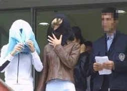 Ünlü manken reklamını fuhuşla yapmış