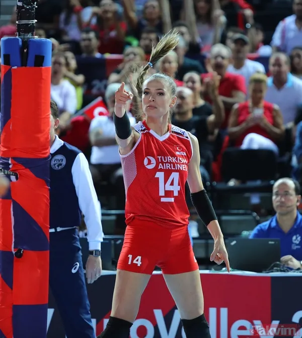 Hande Baladın voleybol sahasında başka sosyal medyada bambaşka! Paylaşımlarıyla ortalığı kasıp kavuruyor gören hayran kalıyor - 11