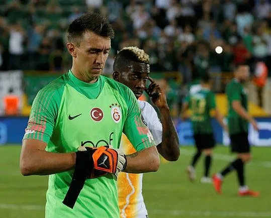 Muslera ‘error’ verdi!