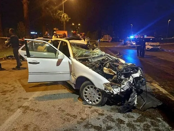 Son dakika: Denizli'de kahreden olay! Trafik kazasından üç kişinin cenazesi çıkarıldı-6