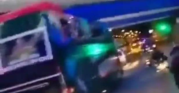 Kocaelispor’un şampiyonluk kutlamalarında korkutan kaza! Otobüsten düştü: O anlar böyle görüntülendi