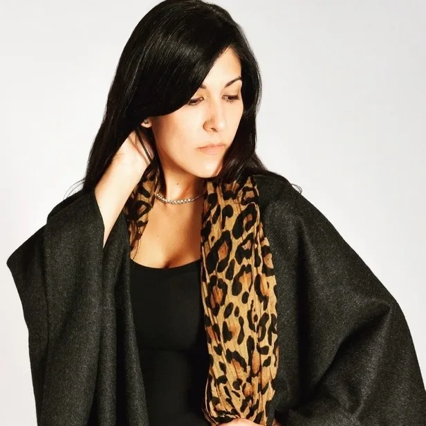 Belçikalı profesör Carolina Berrocal 7.5 milyonunu sanal aşkına kaptırdı!-6