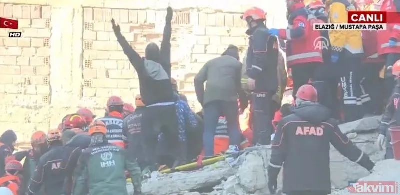 Son dakika: Elazığ'daki depremde 14 saat sonra gelen mucize! Yakınları böyle sevindi