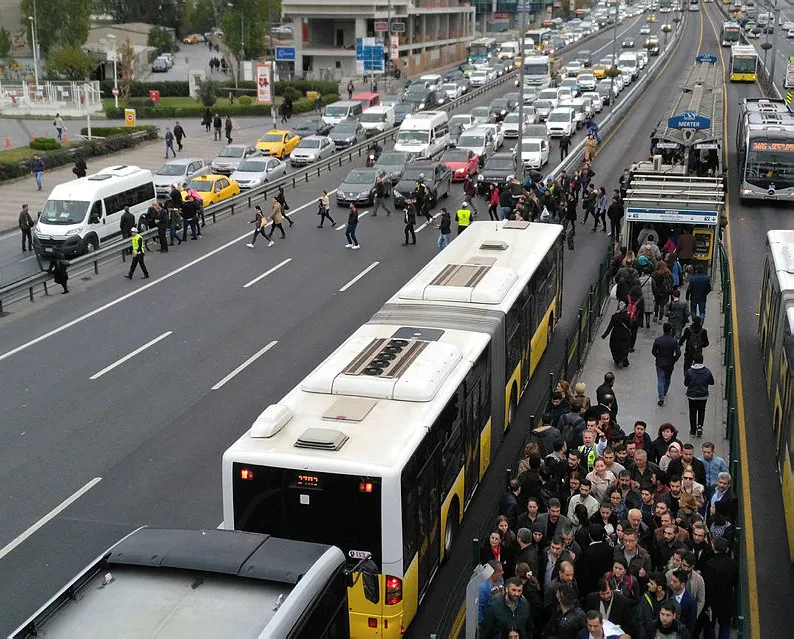 Arıza giderildi seferler normale döndü