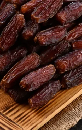 Hurma ile güçlenin